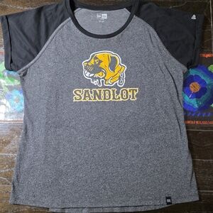 New Era Black and Gray T-Shirt